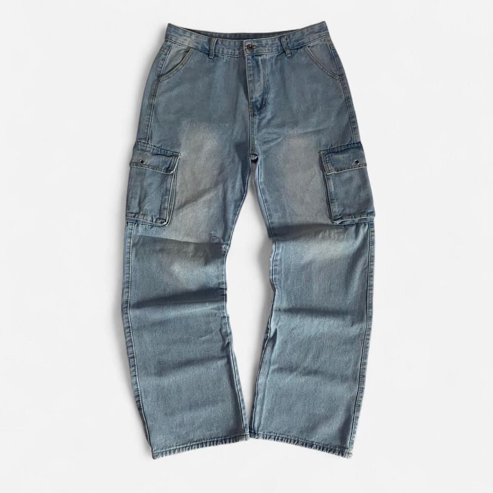 Blue vintage cargo jeans with a relaxed fit jeans - size 36
